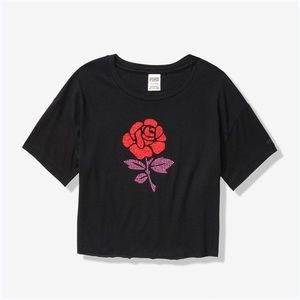 VICTORIA’S SECRET PINK Girlfriend Crop Tee